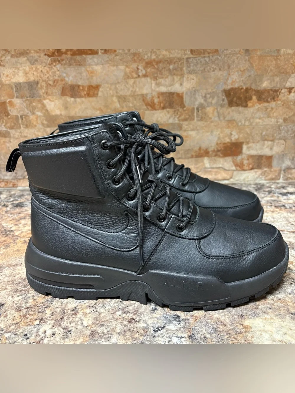 Nike size boots 11